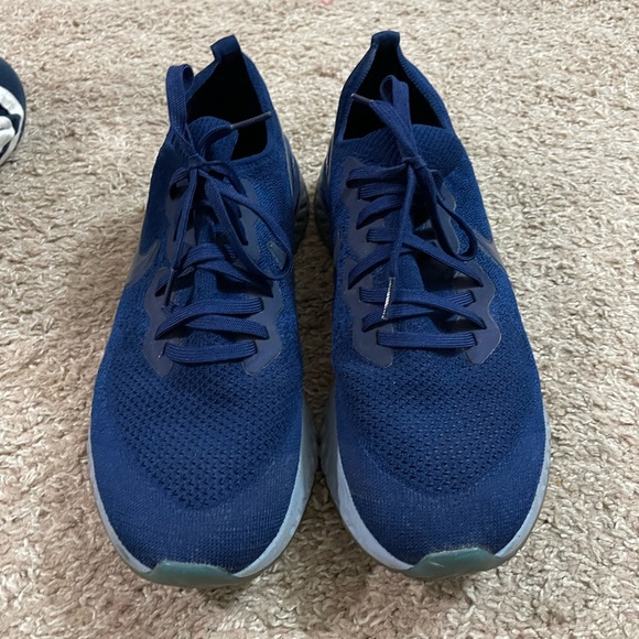 Nike Epic React Flyknit Blue Void - Picture 4 of 4